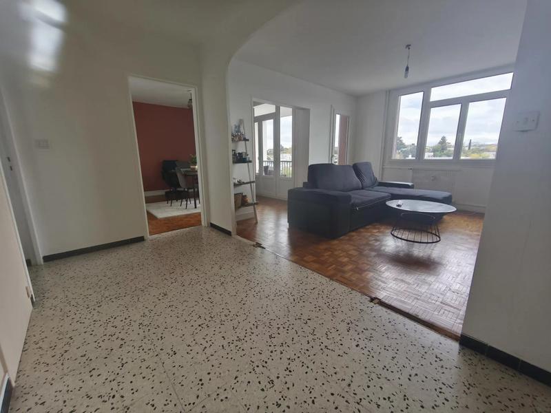 Appartement - 98 m² - 5 pièces