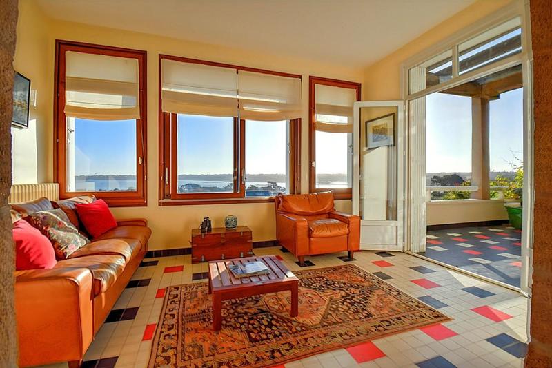 Demeure - 130 m² - 6 pièces