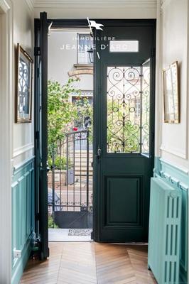 Maison - 260 m² - 10 pièces