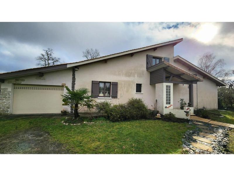 Maison - 154 m² - 6 pièces