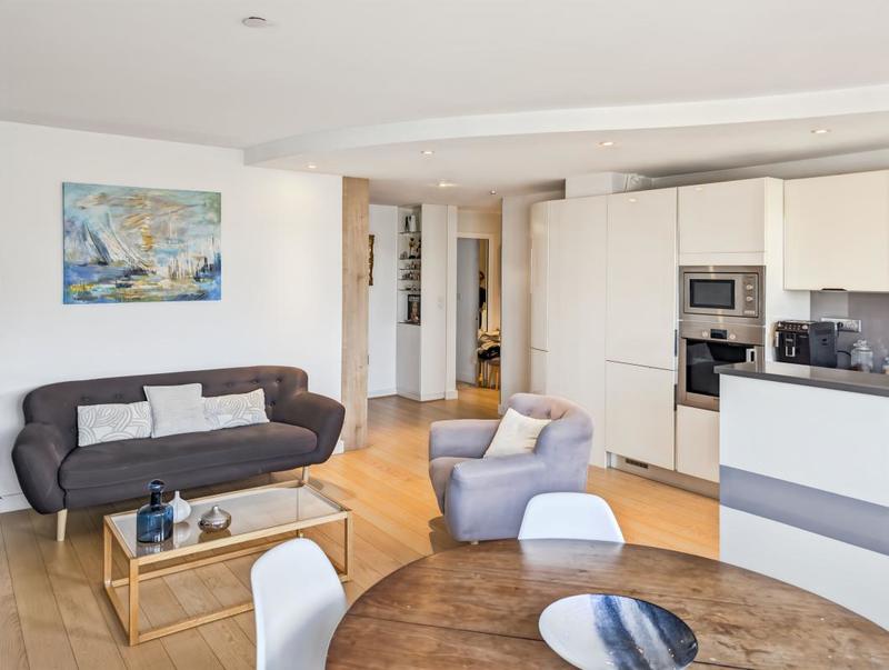 Appartement - 99 m² - 5 pièces