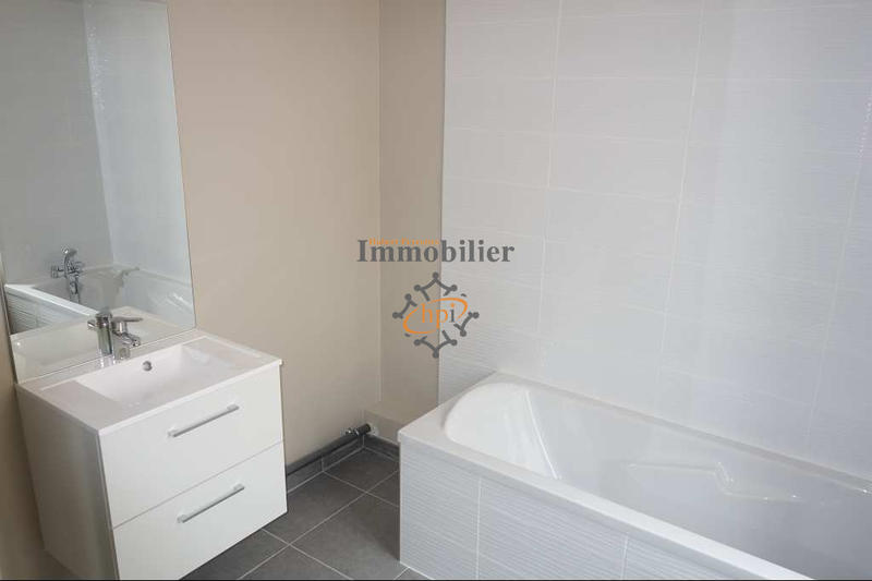 Appartement - 77 m² - 3 pièces