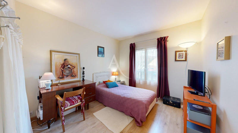 Maison - 121 m² - 6 pièces