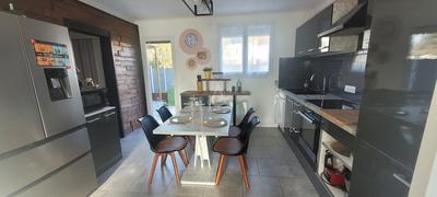 Maison - 99 m² - 5 pièces