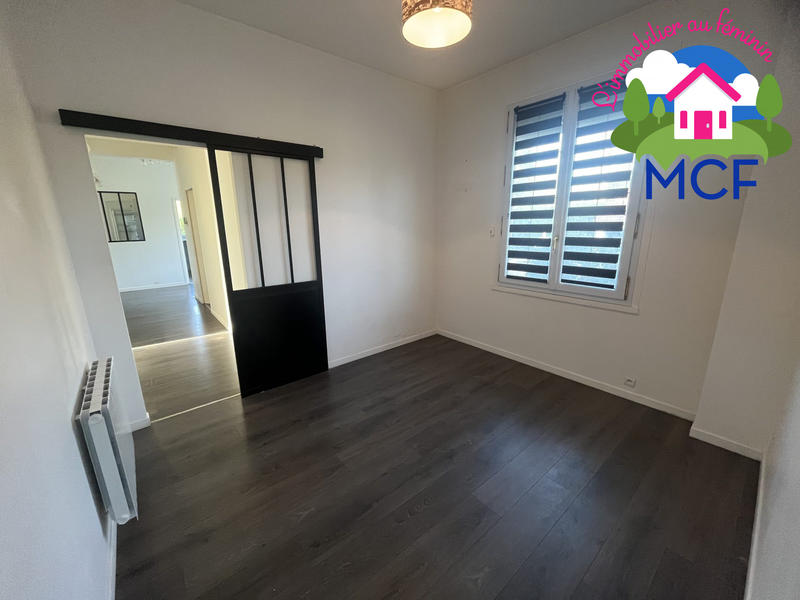 Maison traditionnelle - 223 m² - 7 pièces