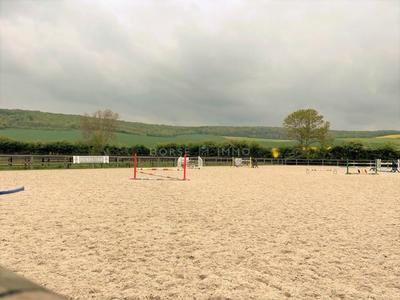 Maison - 330 m² - 10 pièces