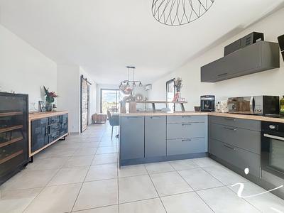 Maison - 88 m² - 4 pièces