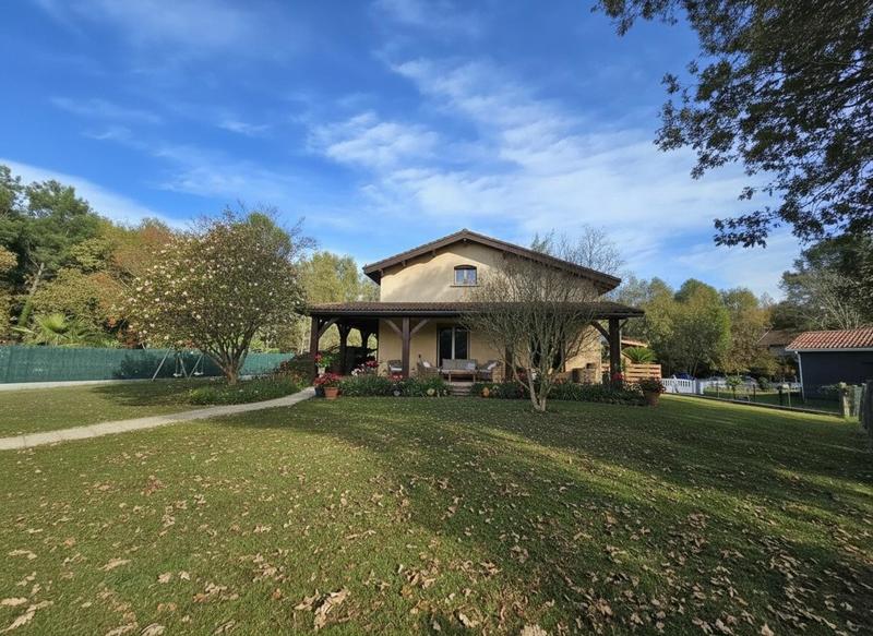 Maison - 153 m² - 5 pièces