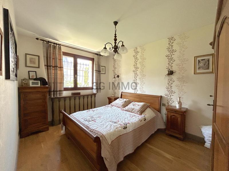 Villa - 170 m² - 8 pièces