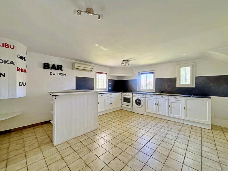 Villa - 201 m² - 8 pièces