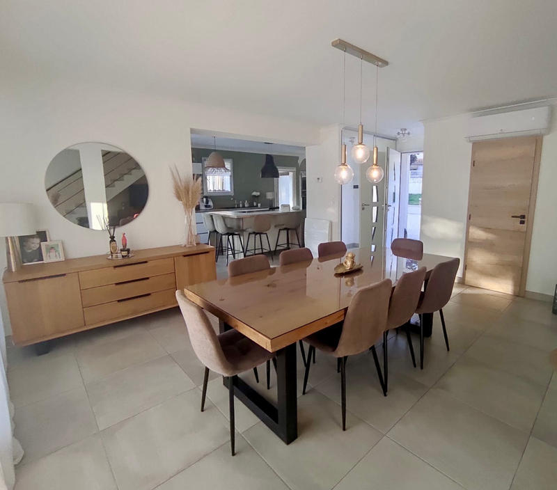 Maison - 183 m² - 6 pièces