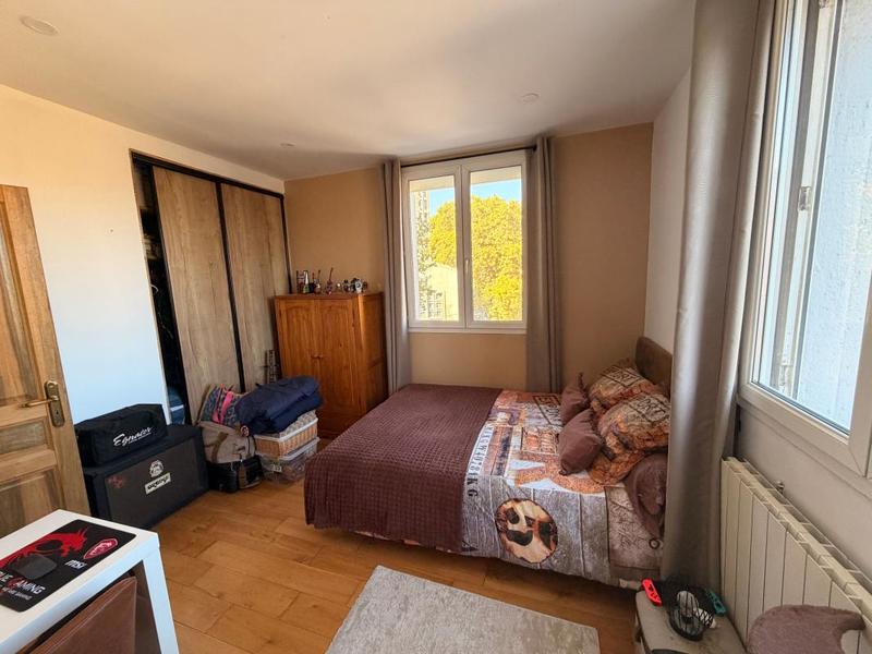 Appartement - 90 m² - 4 pièces