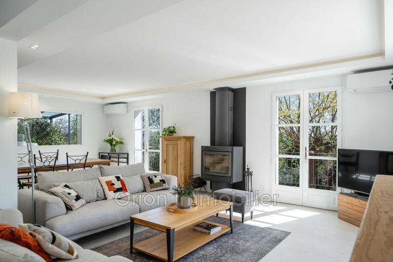 Maison - 198 m² - 8 pièces