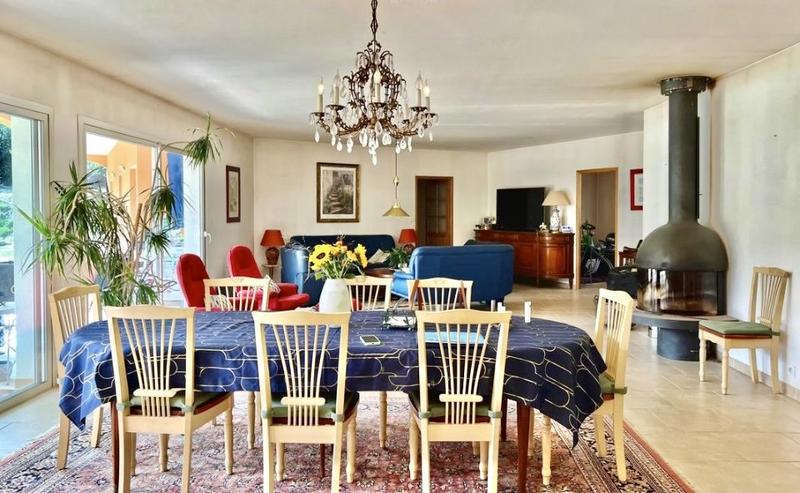 Maison d'architecte - 260 m² - 8 pièces