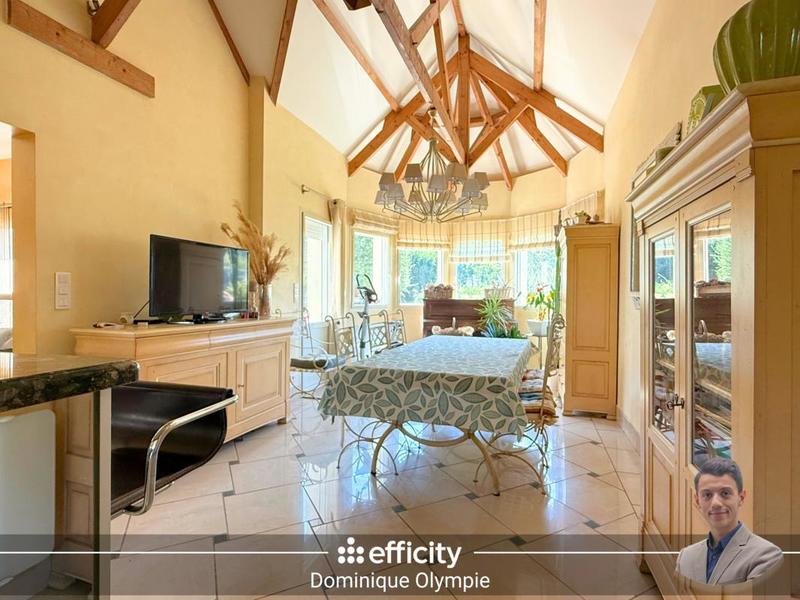 Maison - 155 m² - 8 pièces