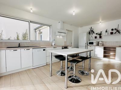 Maison - 157 m² - 6 pièces