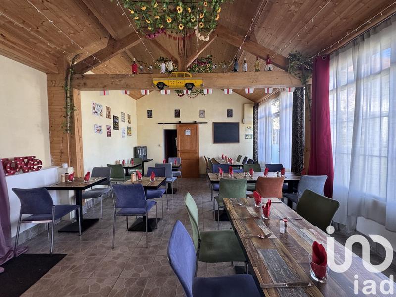 Maison - 650 m² - 25 pièces