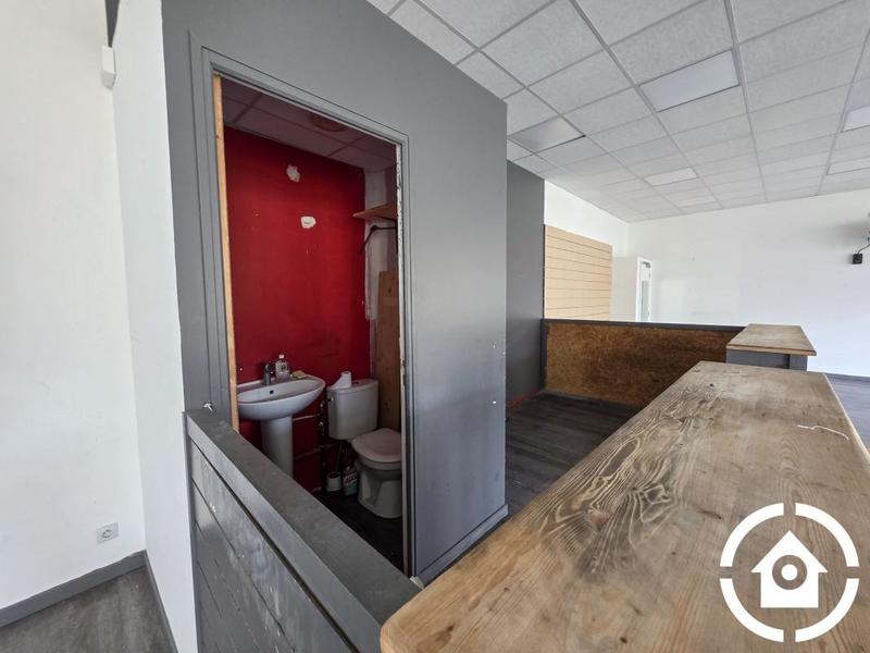 Local commercial - 77 m²