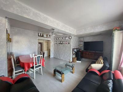 Maison - 161 m² - 7 pièces