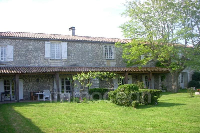 Demeure - 550 m² - 20 pièces