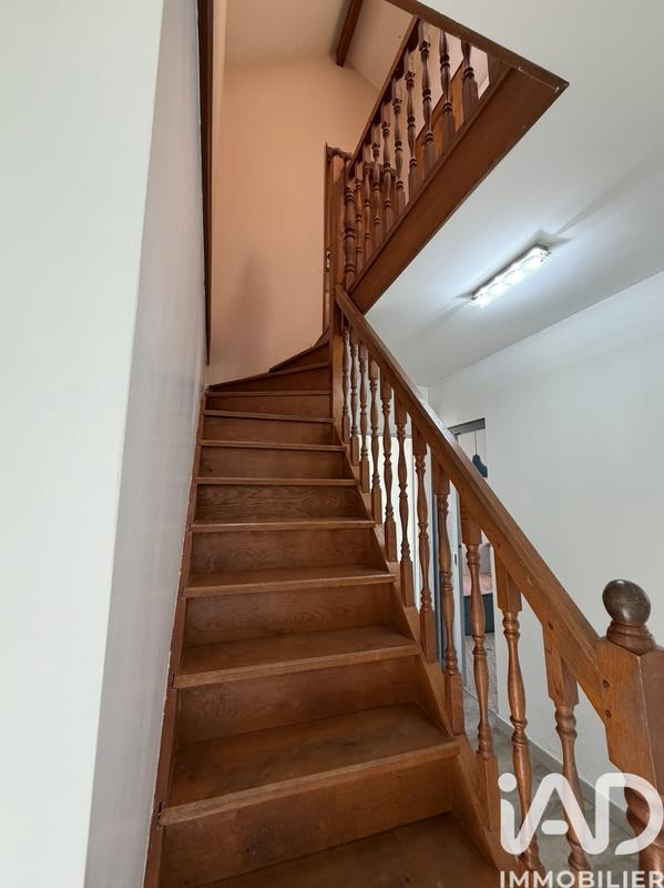 Maison - 175 m² - 8 pièces