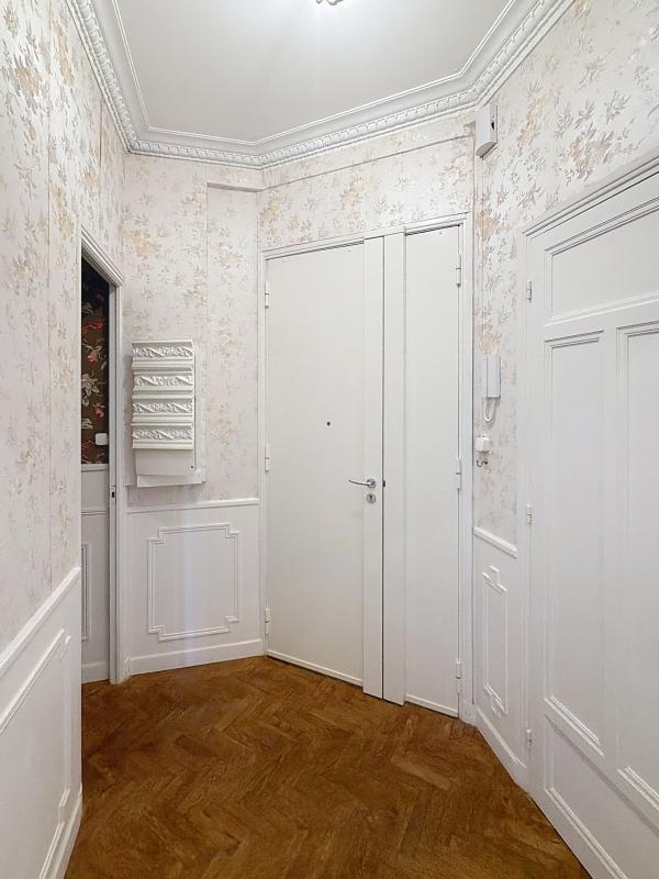 Appartement - 65 m² - 2 pièces