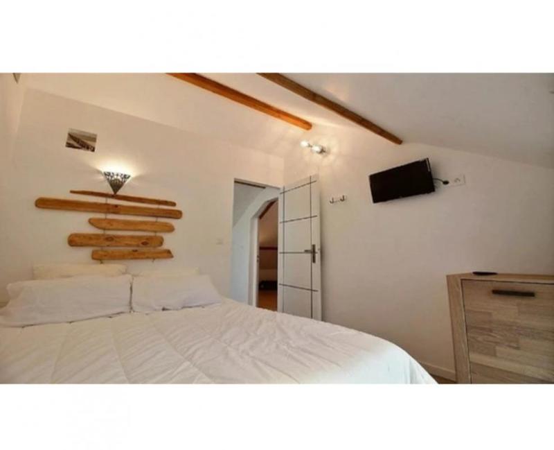 Maison - 212 m² - 12 pièces