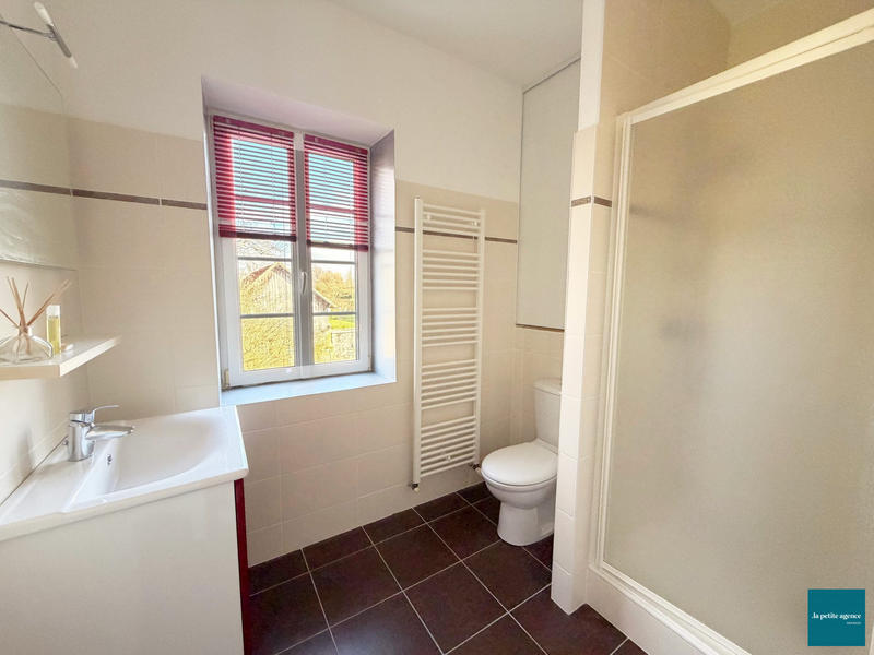 Maison ancienne - 242 m² - 10 pièces