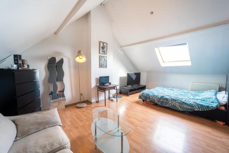 Maison - 190 m² - 9 pièces