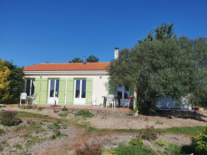 Maison - 90 m² - 5 pièces