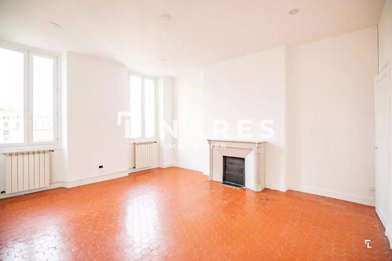 Appartement - 176 m² - 6 pièces