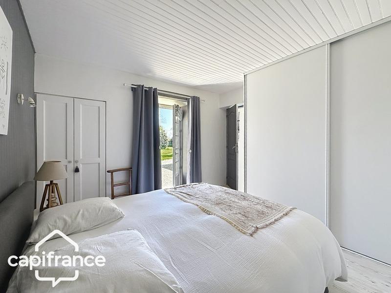 Maison en pierre - 208 m² - 9 pièces