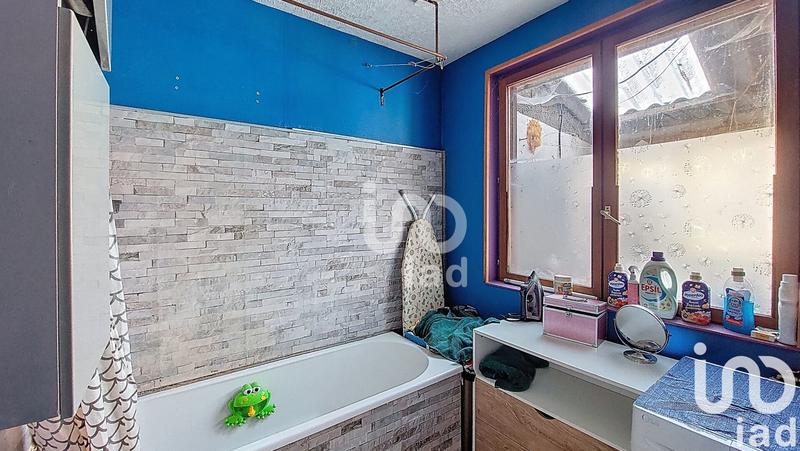 Maison - 141 m² - 8 pièces