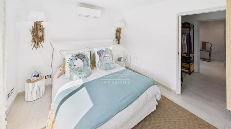 Maison - 283 m² - 5 pièces