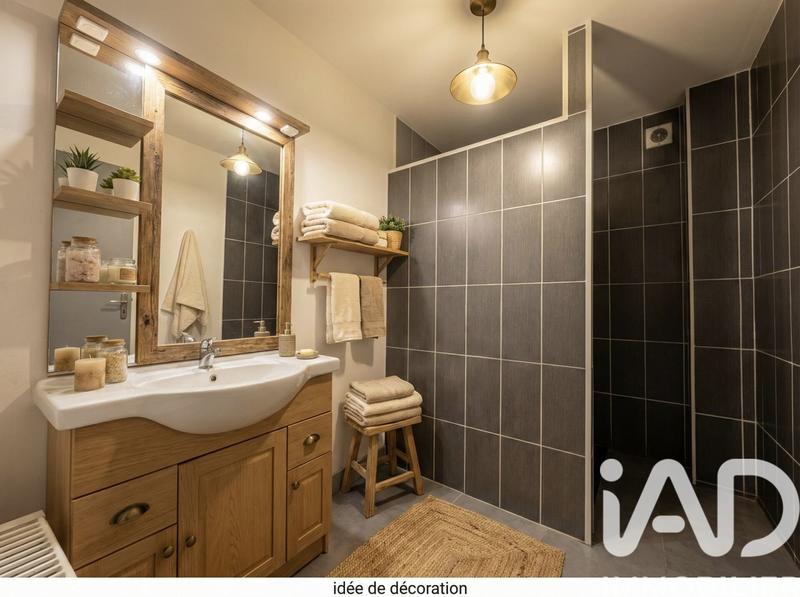 Maison - 90 m² - 3 pièces