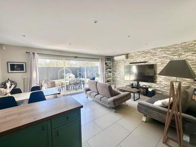 Villa - 90 m² - 4 pièces