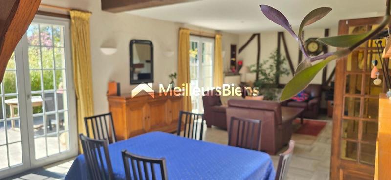 Propriété - 250 m² - 6 pièces