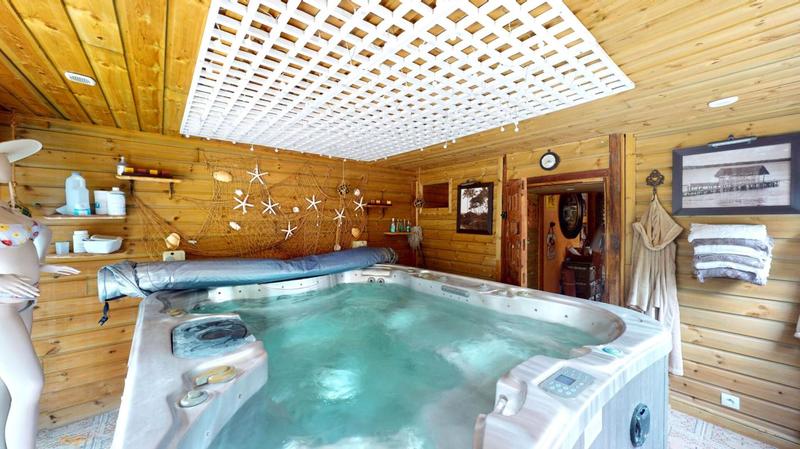 Maison - 230 m² - 8 pièces