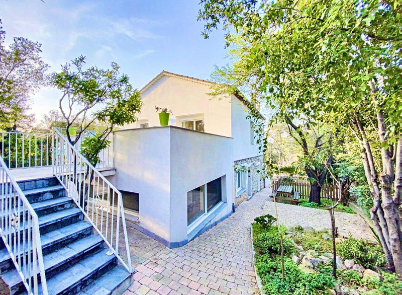 Villa - 140 m² - 5 pièces