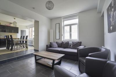 Maison - 107 m² - 6 pièces