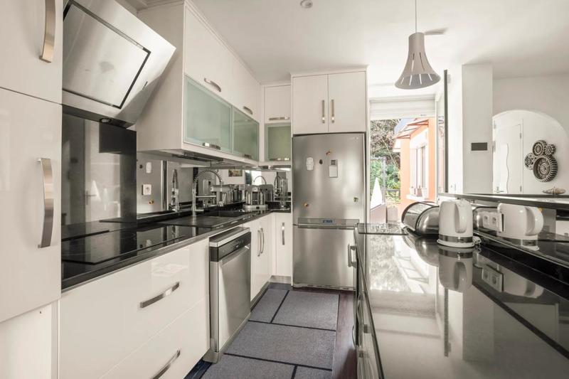 Appartement - 84 m² - 1 pièce