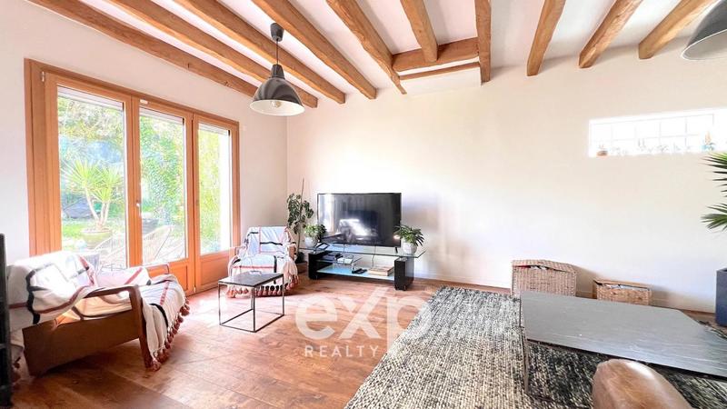 Maison - 208 m² - 7 pièces