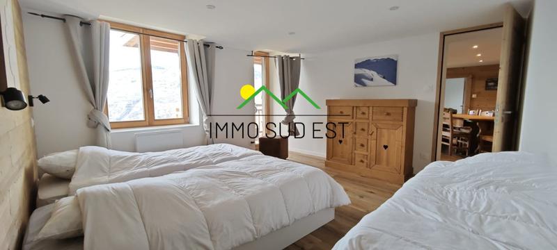 Châlet - 228 m² - 9 pièces