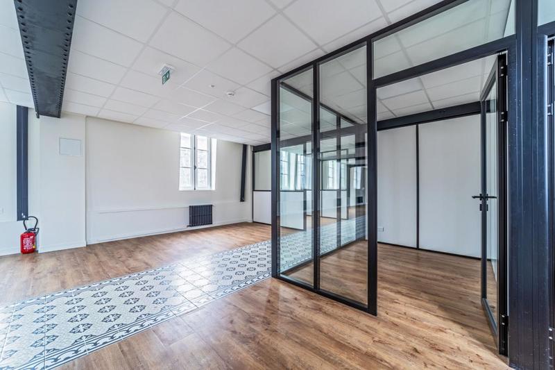 Bureau - 358 m² - 2 pièces