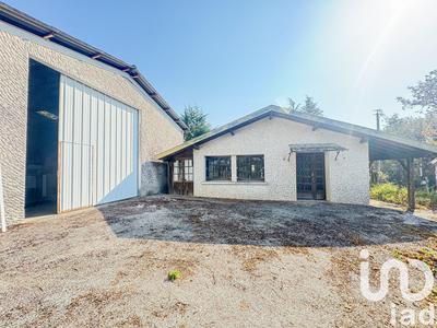 Maison - 250 m² - 5 pièces