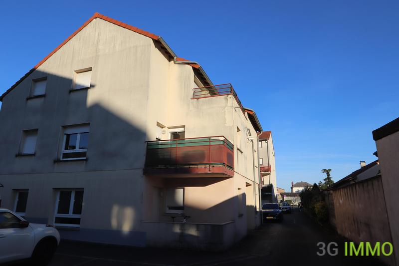 Appartement - 93 m² - 6 pièces