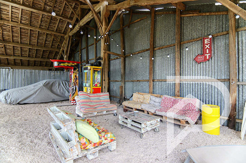 Maison - 215 m² - 8 pièces