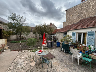 Immeuble - 186 m² - 10 pièces