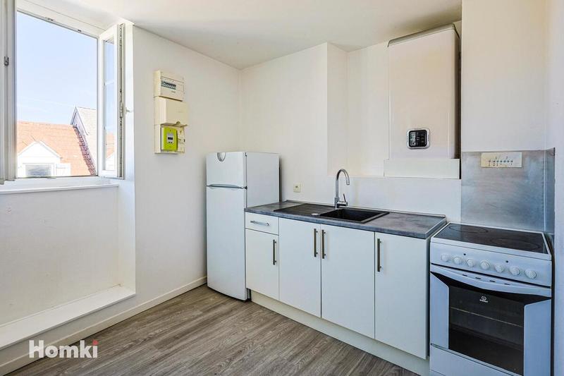 Immeuble - 122 m² - 9 pièces