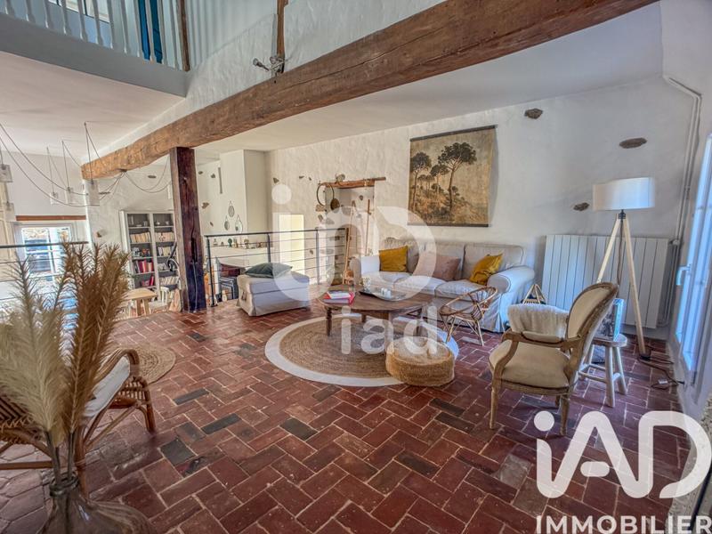 Maison - 250 m² - 9 pièces